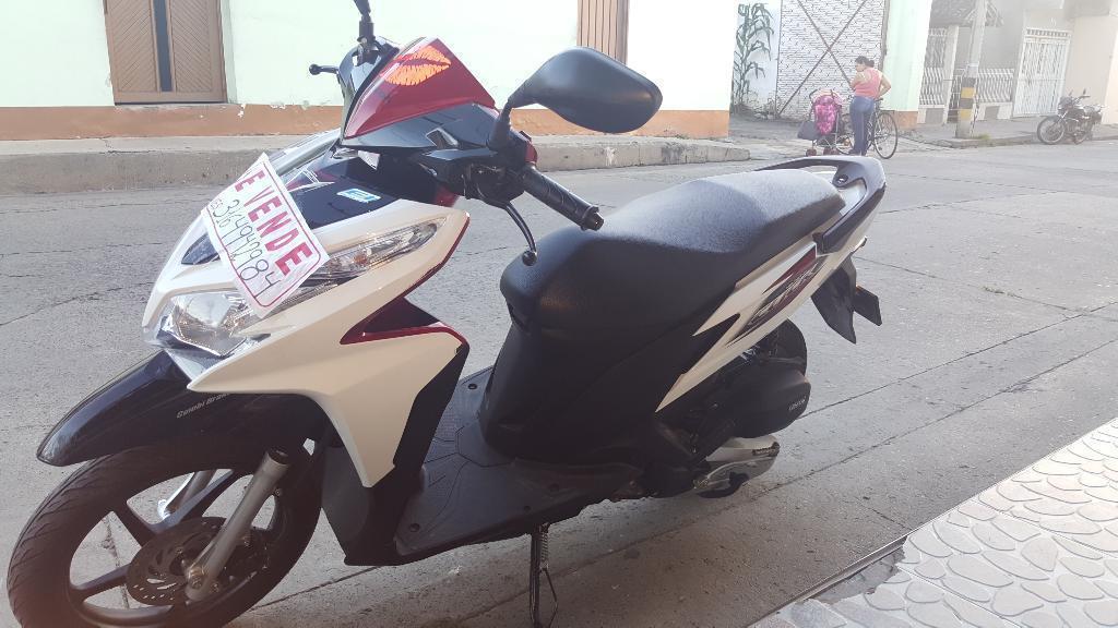 Vendo Moto Honda Click 125 Año 2016