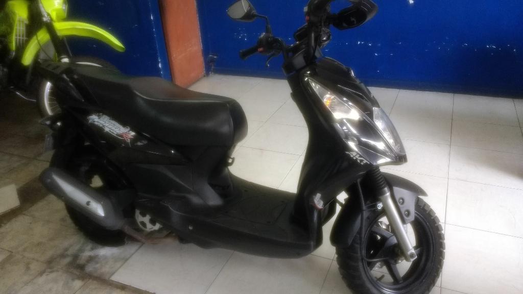 Akt Dinamic125 Modelo 2015
