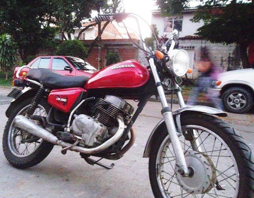 Moto Honda cm200