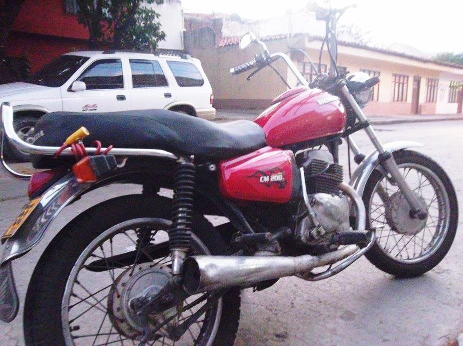 Moto Honda cm200