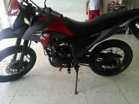 vendo akt tt 125 modelo 2015