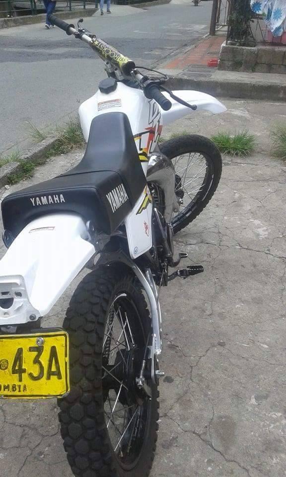 YAMAHA DT175