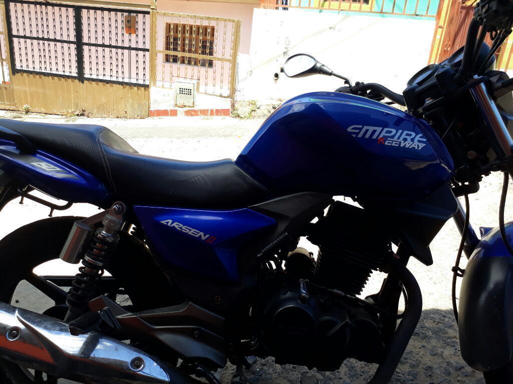 Vendo Moto Empire Azul 2013
