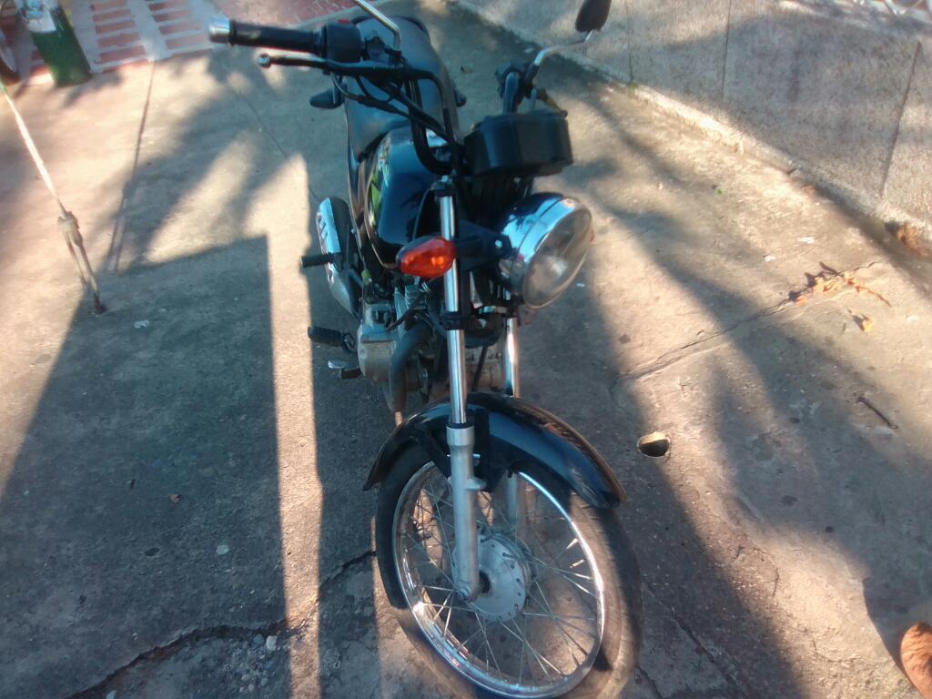 Moto Ax4 2015