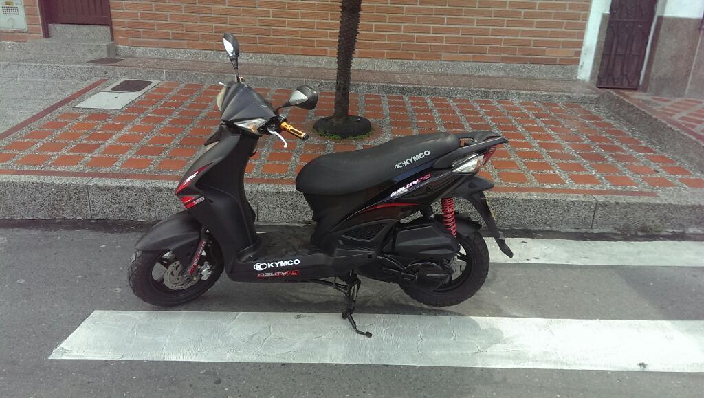 Vendo Agility Rs 125 )2011