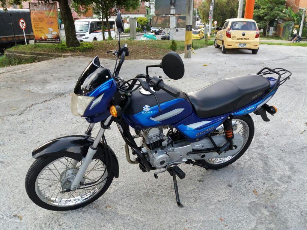 Se vende motocicleta marca BAJAJ BOXER CT100