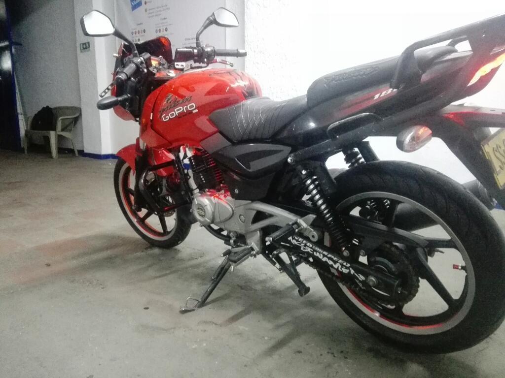 Pulsar 180 2014