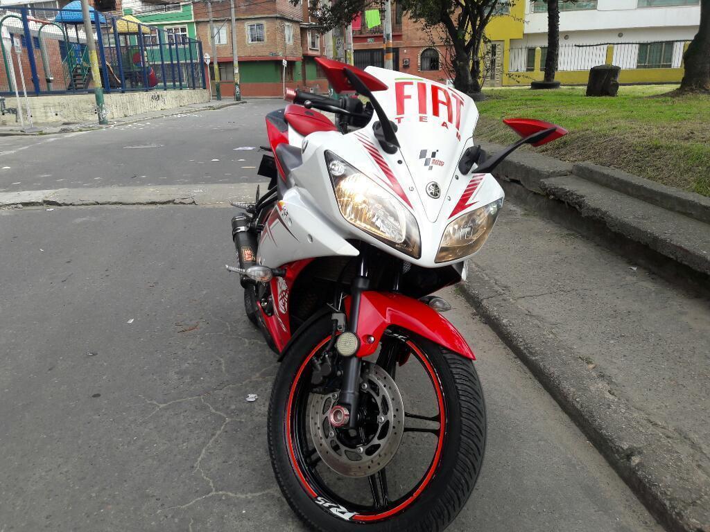 Yamaha R15 2014