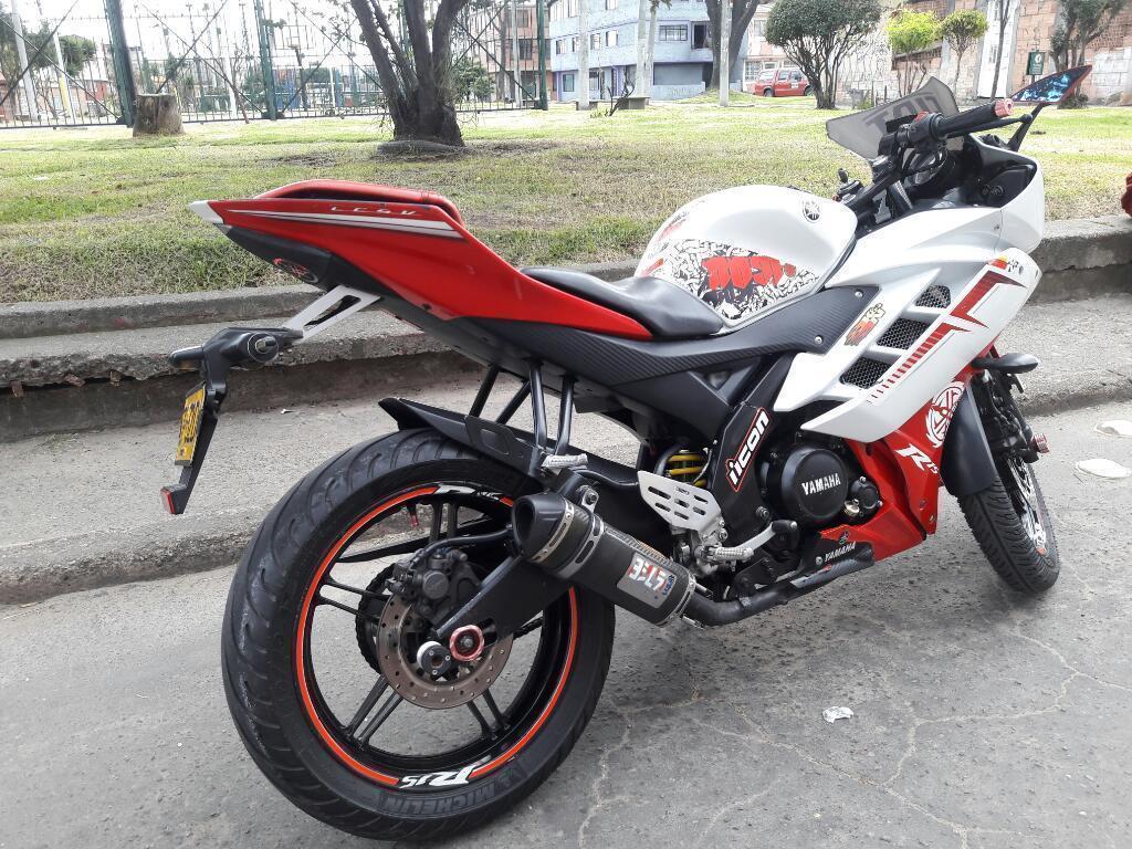 Yamaha R15 2014