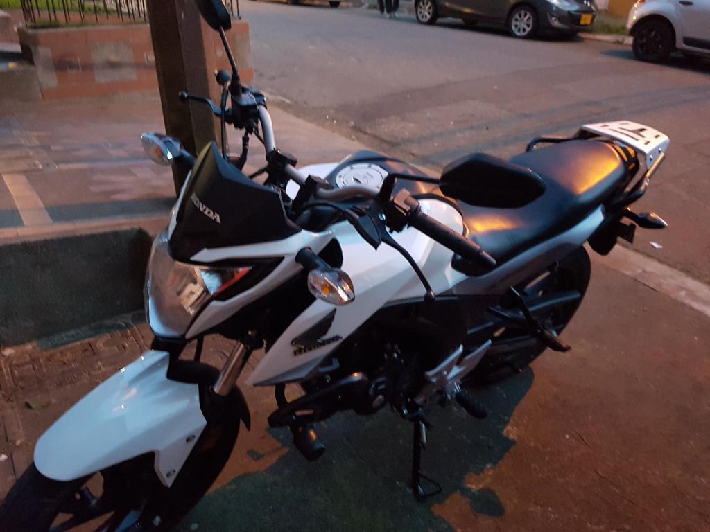 Honda Cb 160 Dlx 2017 5.000 Km Vencambio