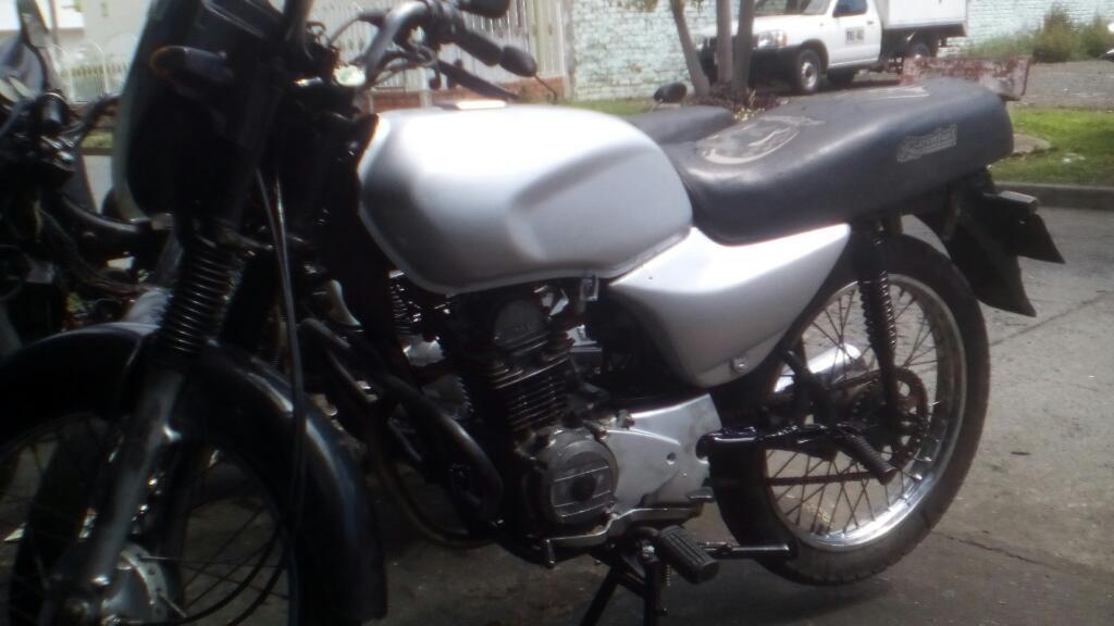 Vendo O Cambio Boxer 100 , Modelo 2005