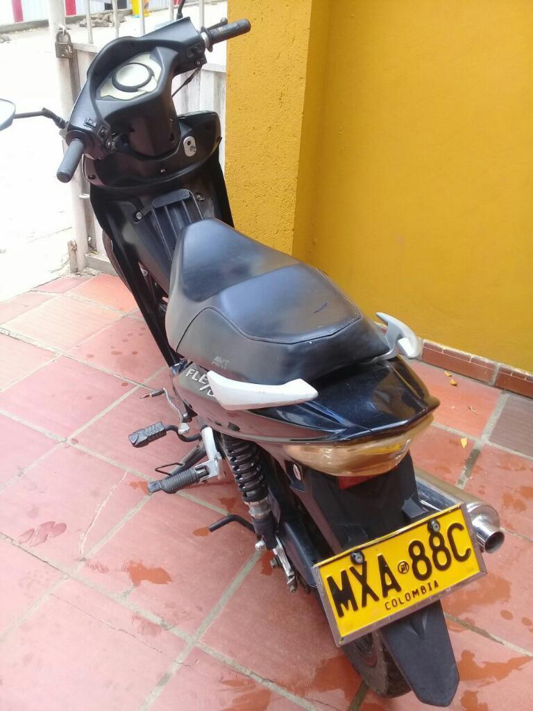 Moto Akt Señoritera Modelo 2013