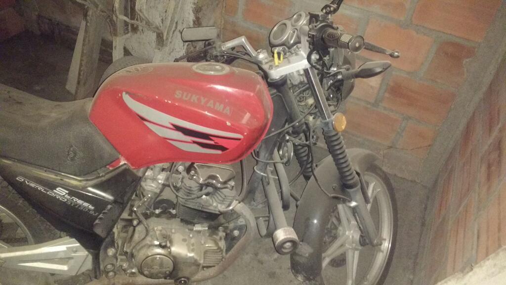 Vendo Moto en Buen Estado