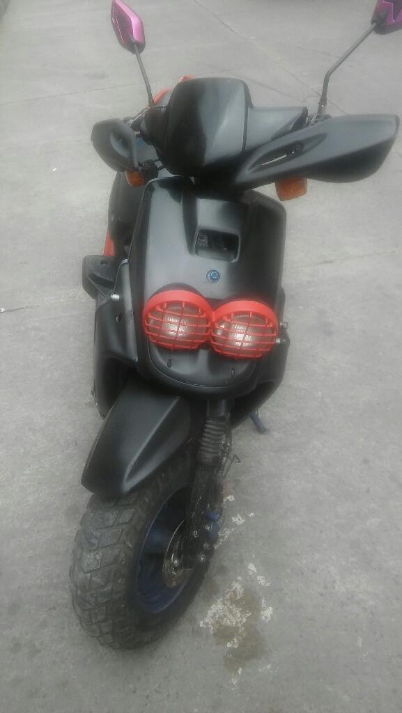 Vendo Moto Yamaha 2005