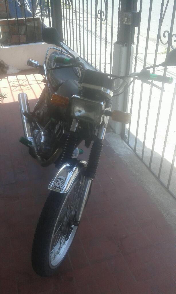 Cambio O Vendo Ax 100 Al Dia