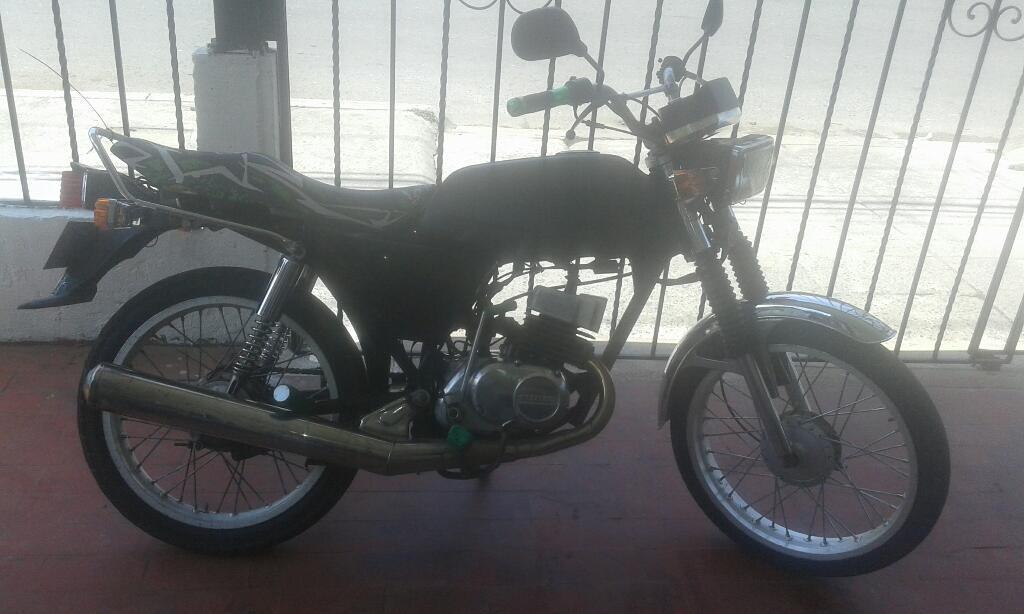 Cambio O Vendo Ax 100 Al Dia