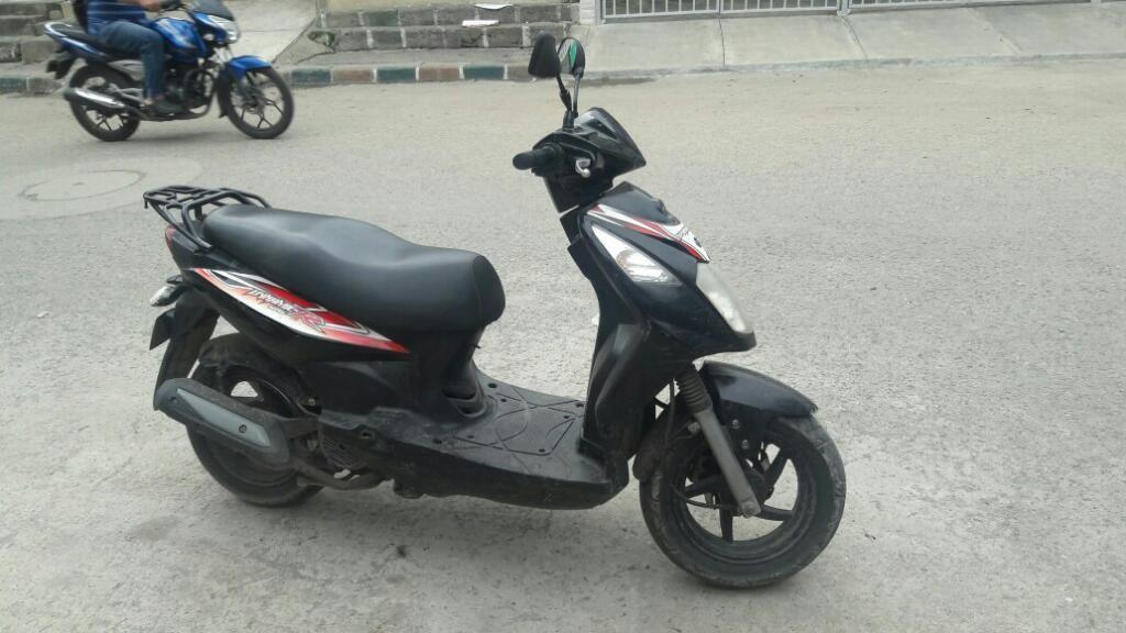 Vendo Moto Akt Dinamicr 125