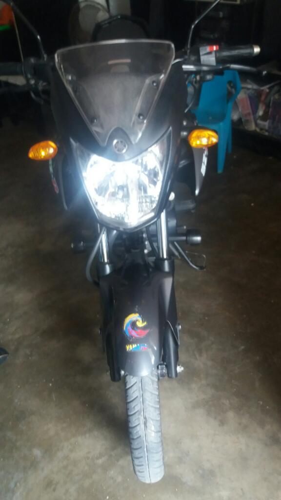 Vendo Moto Yamaha Szr125