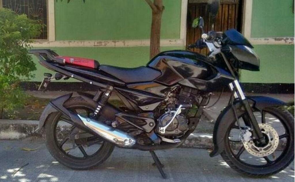 Se Vennde Pulsar 135