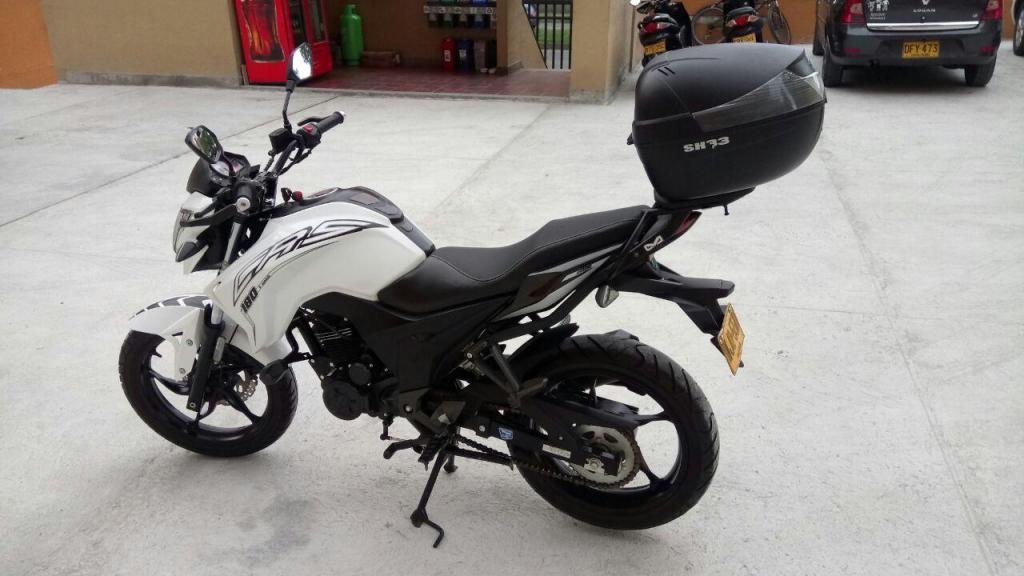 AKT CR5 180 Blanca 2016