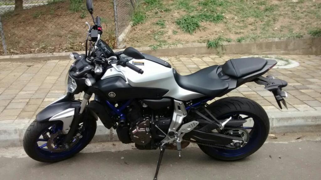 Vendo Yamaha Mt 07 2015 25'500