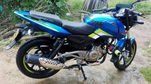 Pulsar 180 2016