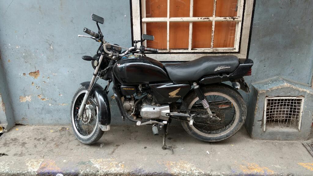 Vendo Honda Esplendor Modelo2003 Solo