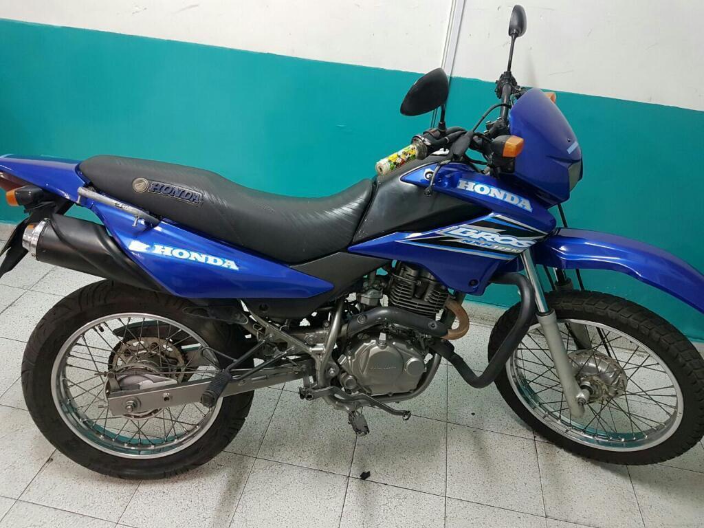 Hermosa Honda Bross 125 Modelo 2010 Full