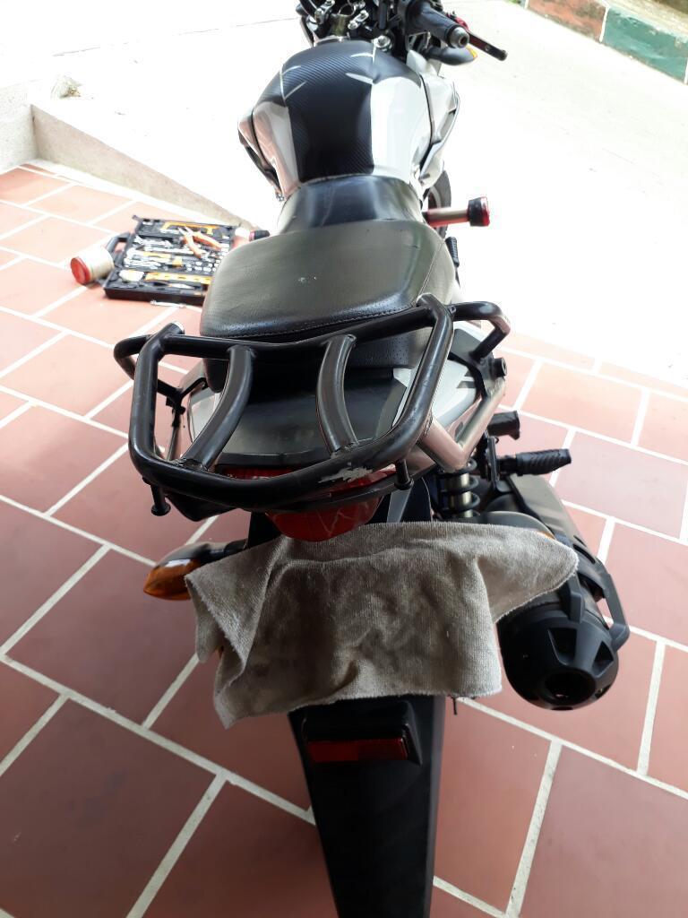 Vendo Moto Yamaha Szr 150 Midelo 2015