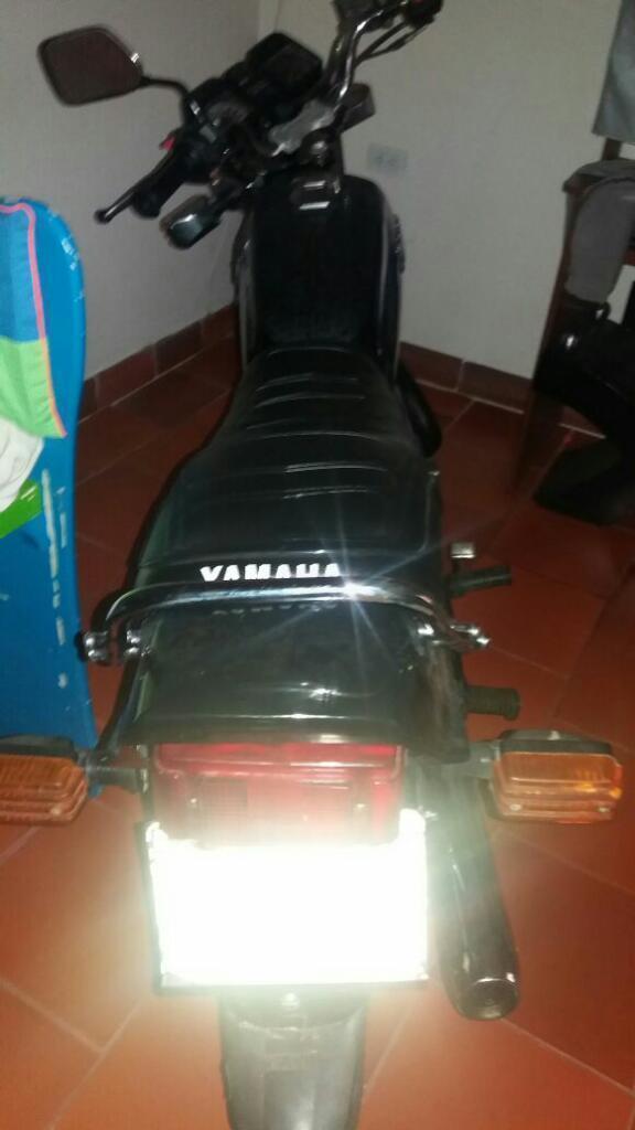 Yamaha 115 Solo Titulos Modelo 2005