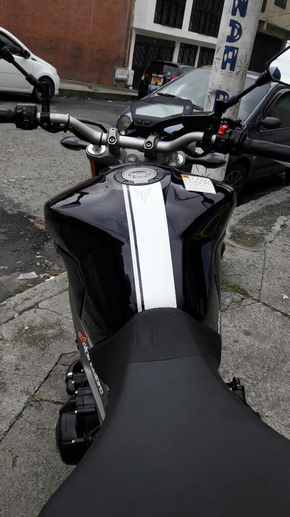 Vendo Moto Yamaha Mt09