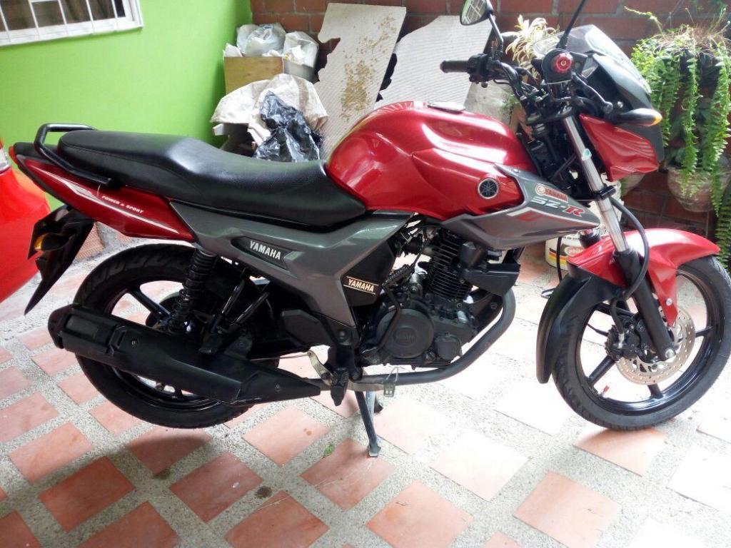 SE VENDE YAMAHA SZ16R NEGOCIABLE