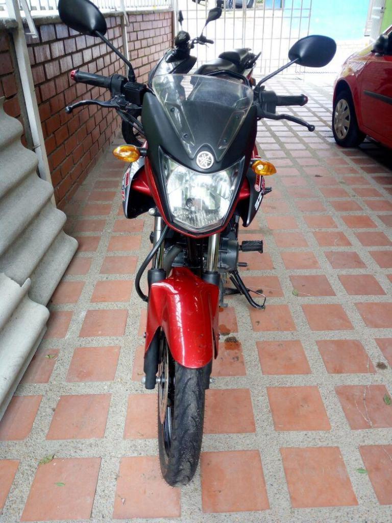 SE VENDE YAMAHA SZ16R NEGOCIABLE