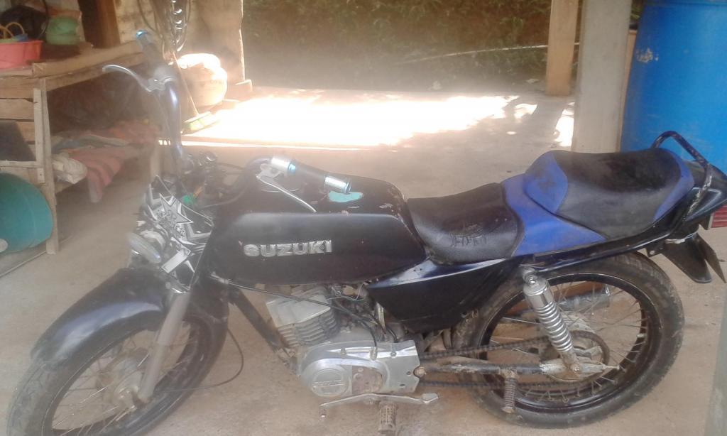 vendo moto barata económica solo tarjeta de propiedad