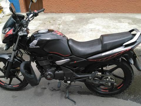 Vendo Moto Honda Modelo 2011