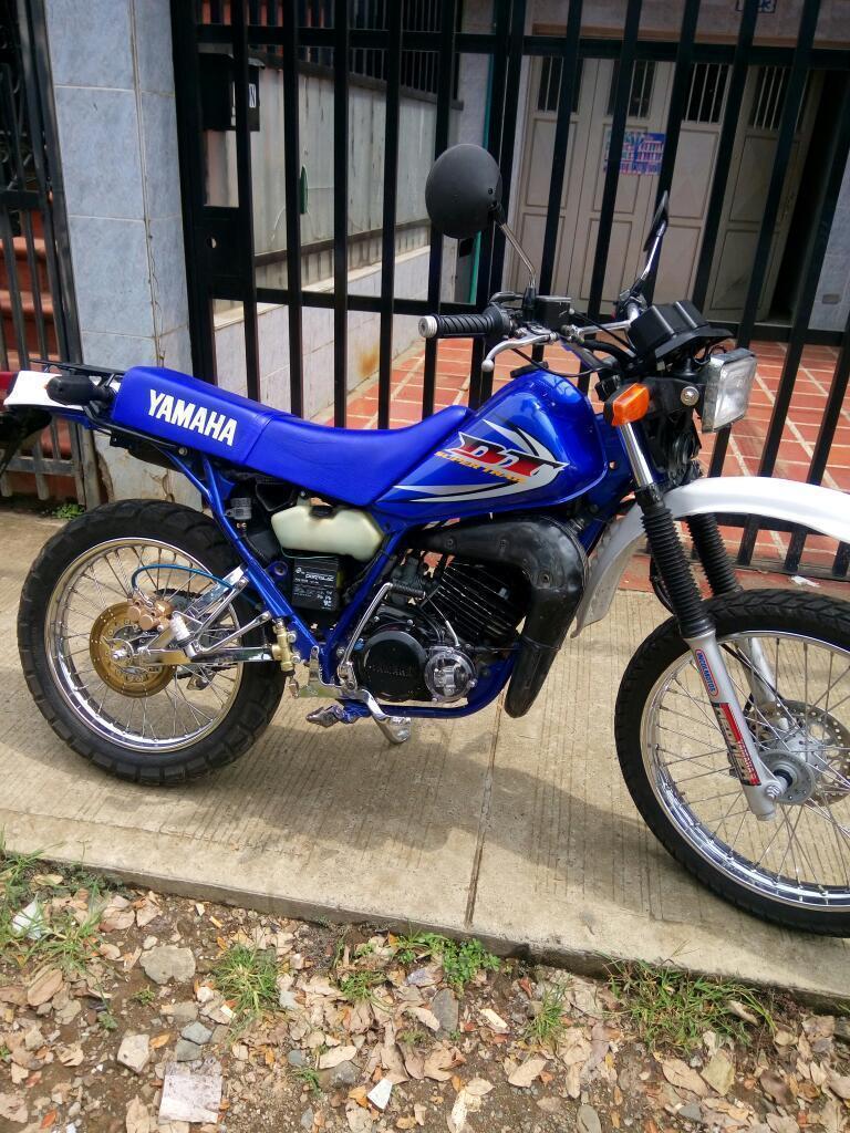 DT 175 Azul Yamaha | Motos dt, Motos geniales, Stunt motos