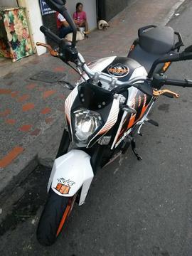 Vendo Moto KTM Mod. 2015