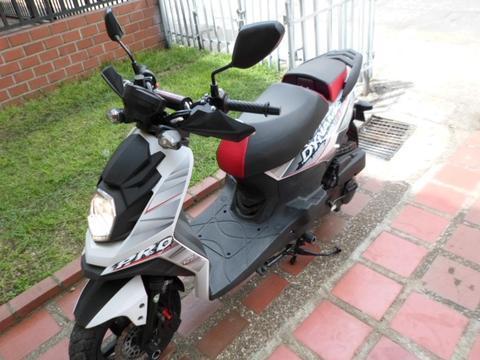 Se vende moto AKT