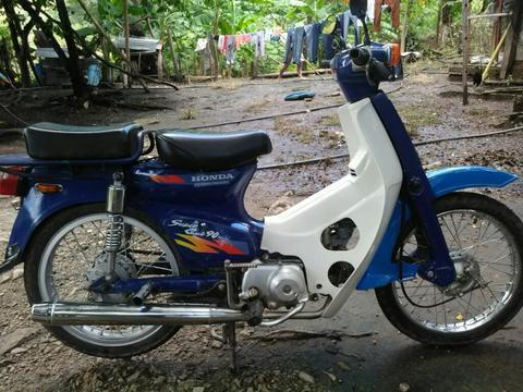 Vendo Moto C90 en Buen Estado Solo Trasp