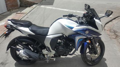 Yamaha Fazer 2.0 con Solo 9.200 Km