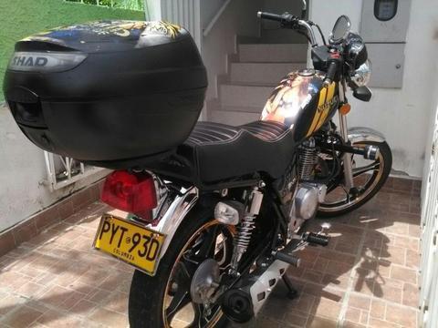 Se vende Suzuki GN 125 modelo 2015