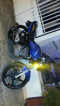Vendo En125 Modelo 2013