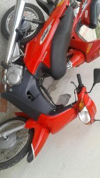 Vendo Moto Biz 2002