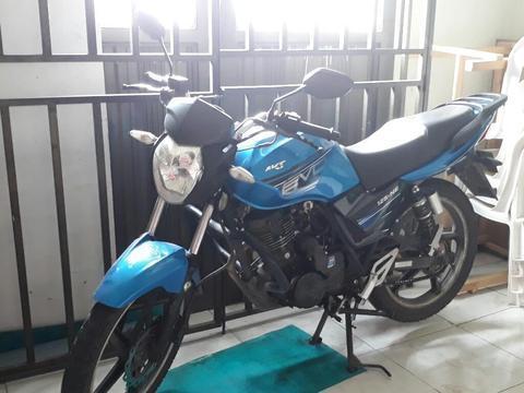 Se Vende Moto Akt Modelo 2014