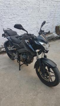 Pulsar 200ns Modelo 2017 Color Negro