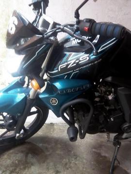 SE VENDE FZN150 MODELO 2016 9500 KILOMETROS O 5.400.000