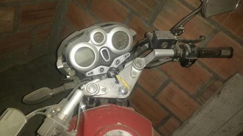 Vendo Moto Buen Estado