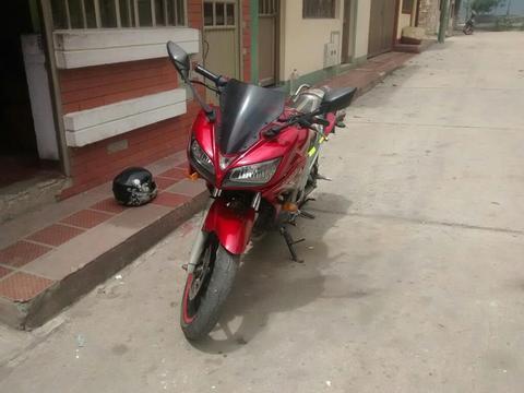 Vendo O Permuto Yamaha Fazer 2012