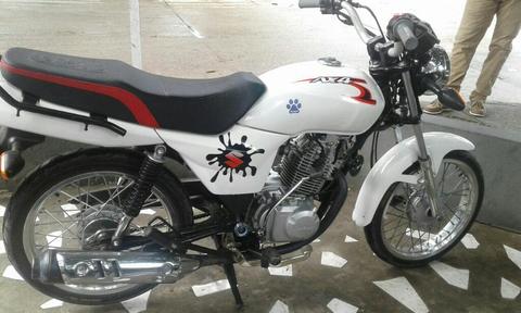 Vendo Linda Moto Ax4 en Perfecto Estado