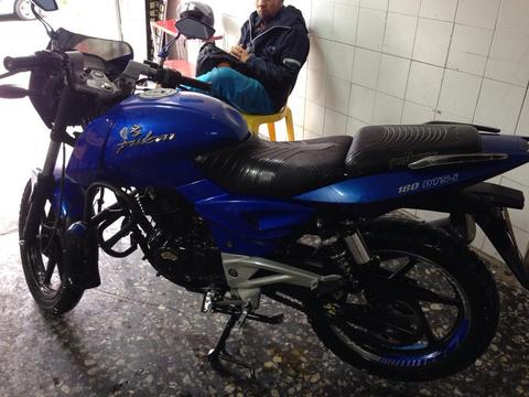 Vendo Pulsar 180